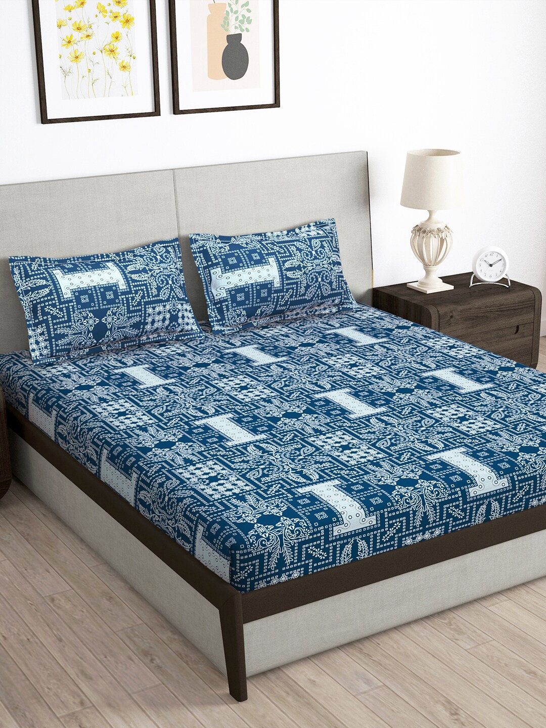 

Story@home Arena Blue & White Ethnic Motifs 180 TC Queen Bedsheet With 2 Pillow Covers