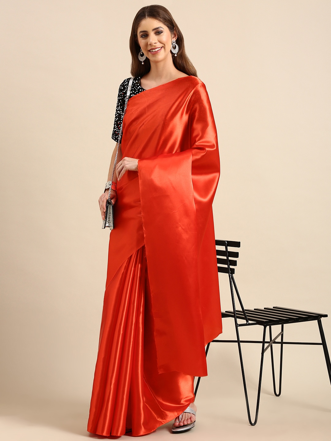 

ORUS Solid Satin Saree, Red