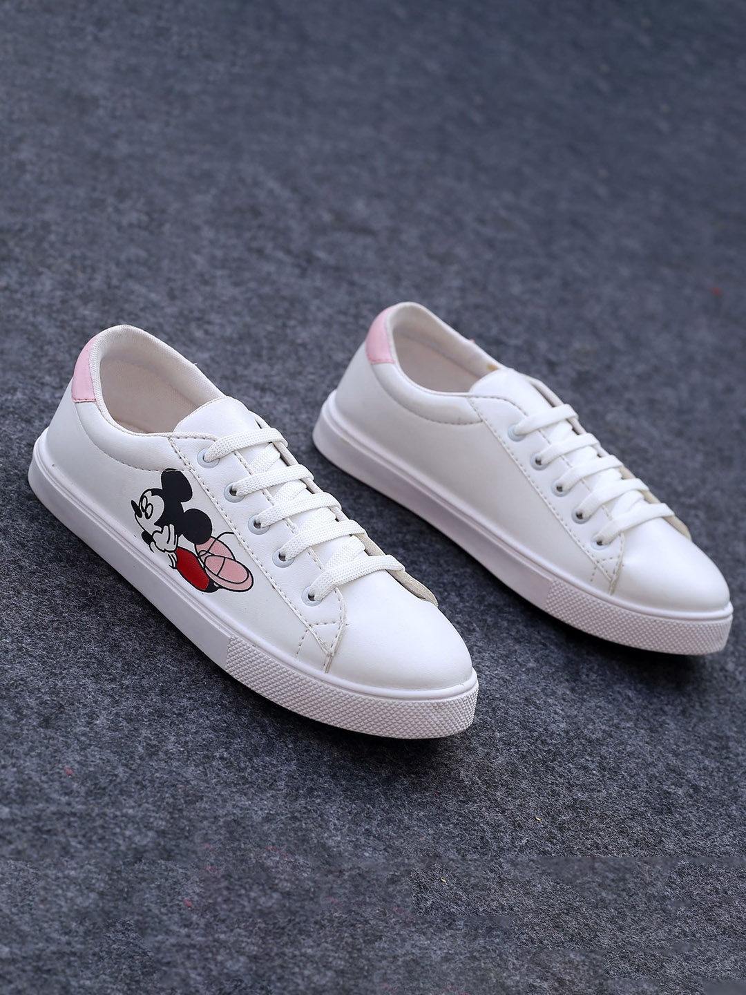 

BOOTCO Women Minnie Mouse Printed Comfort Insole Sneakers, White
