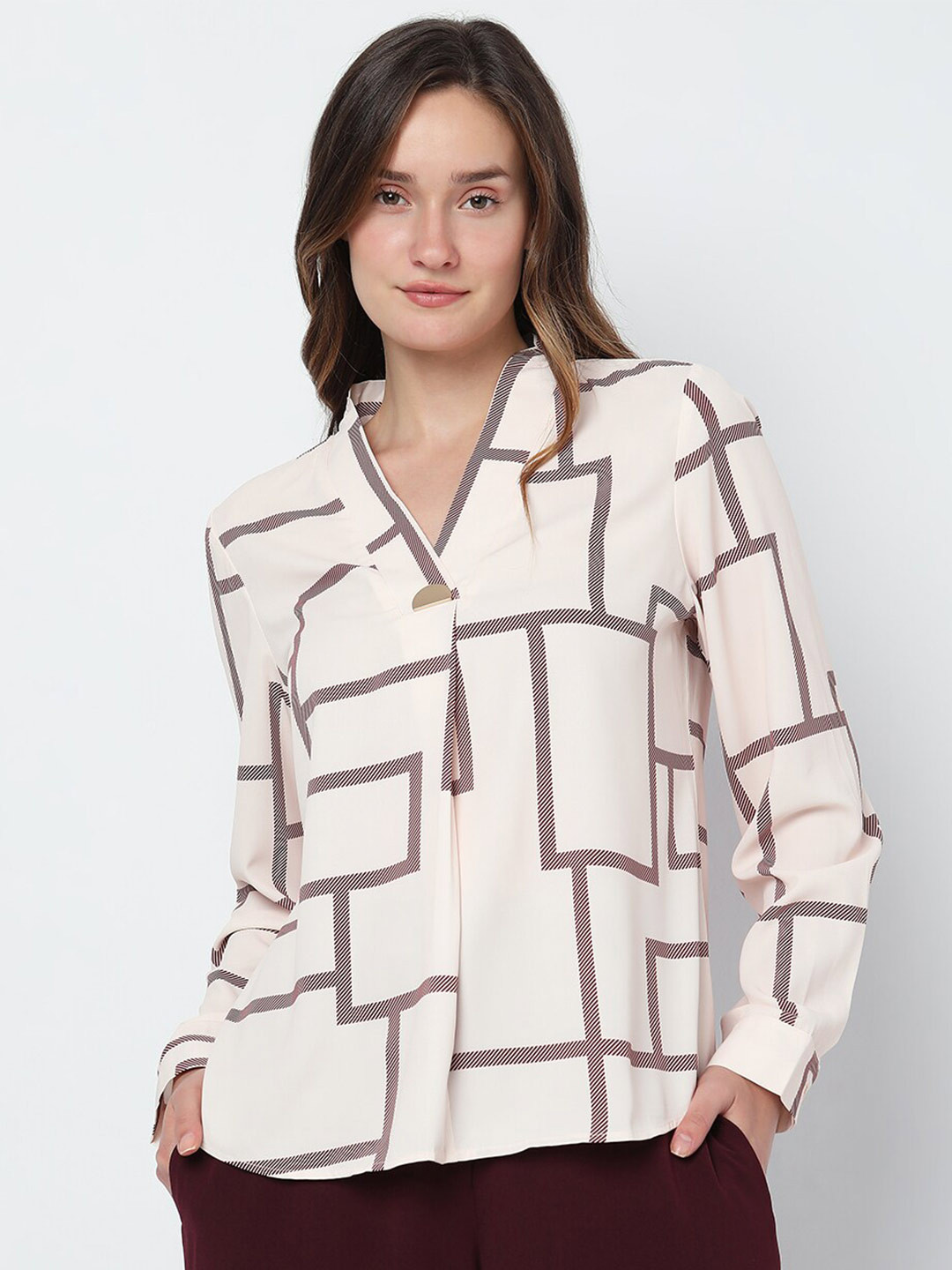 

Vero Moda Printed V-Neck Top, Pink