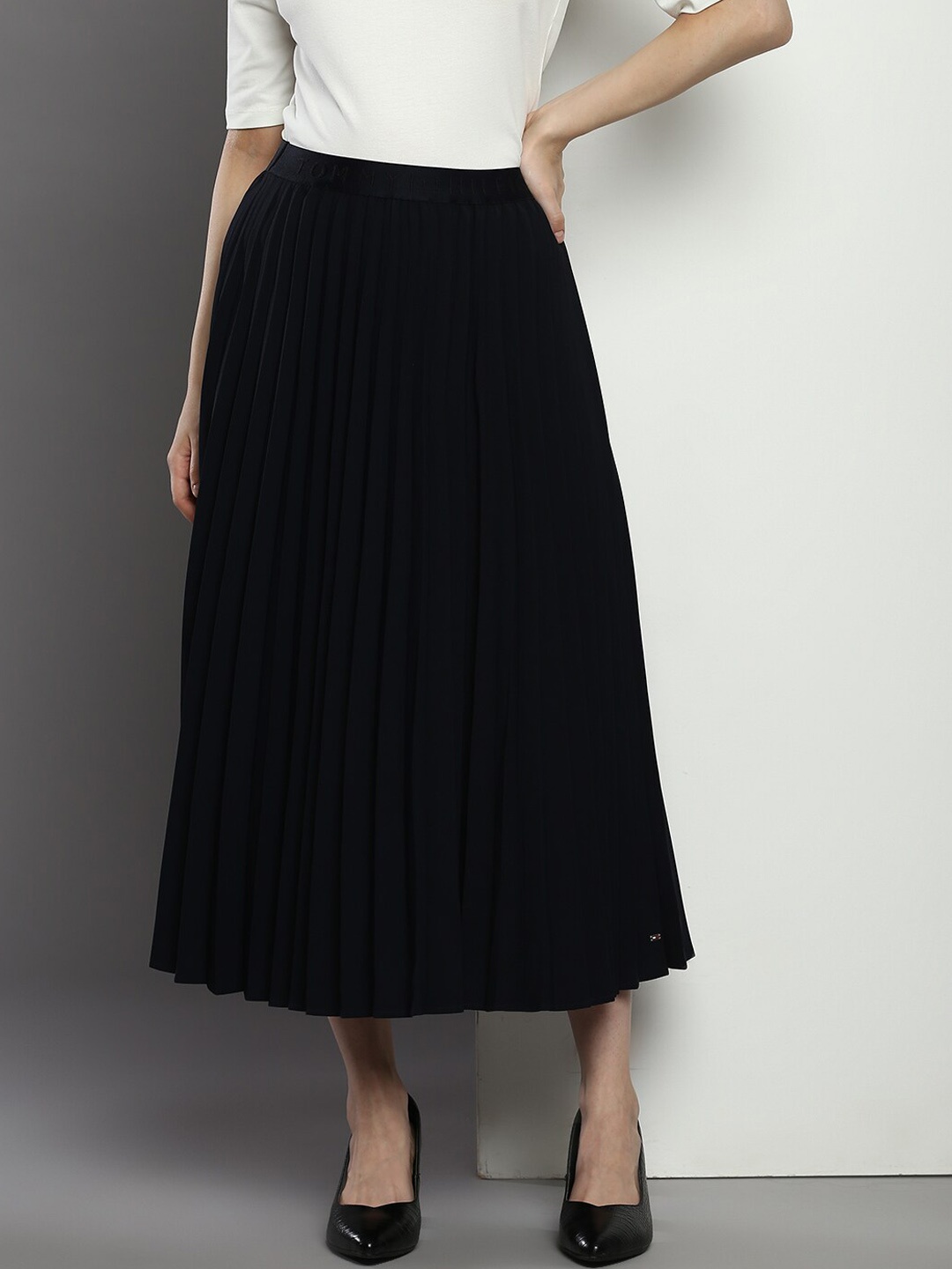 

Tommy Hilfiger Accordion Pleated Flared Midi Skirt, Navy blue