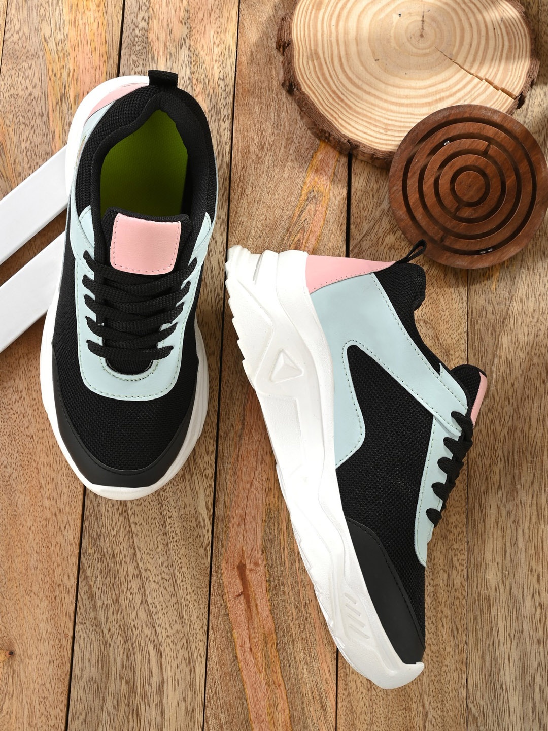 

JOKATOO Women Colourblocked Comfort Insole Canvas Contrast Sole Sneakers, Black