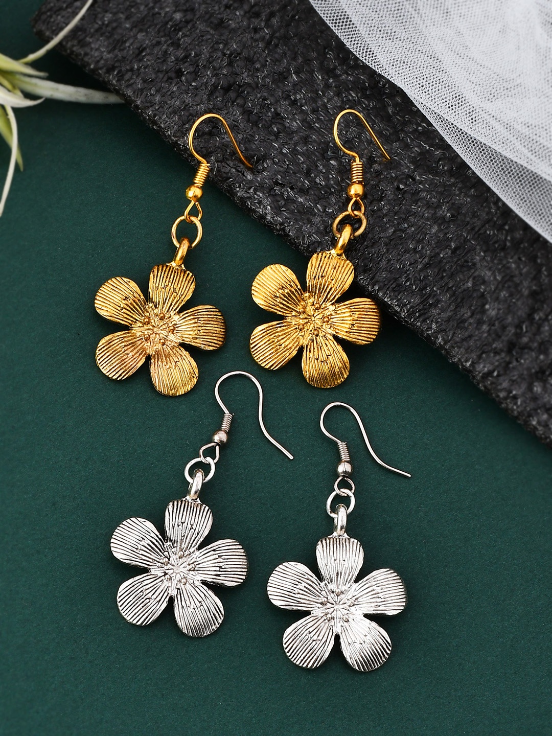 

Shoshaa Set Of 2 Gold-Plated & Silver-Plated Floral Shape Drop Earrings
