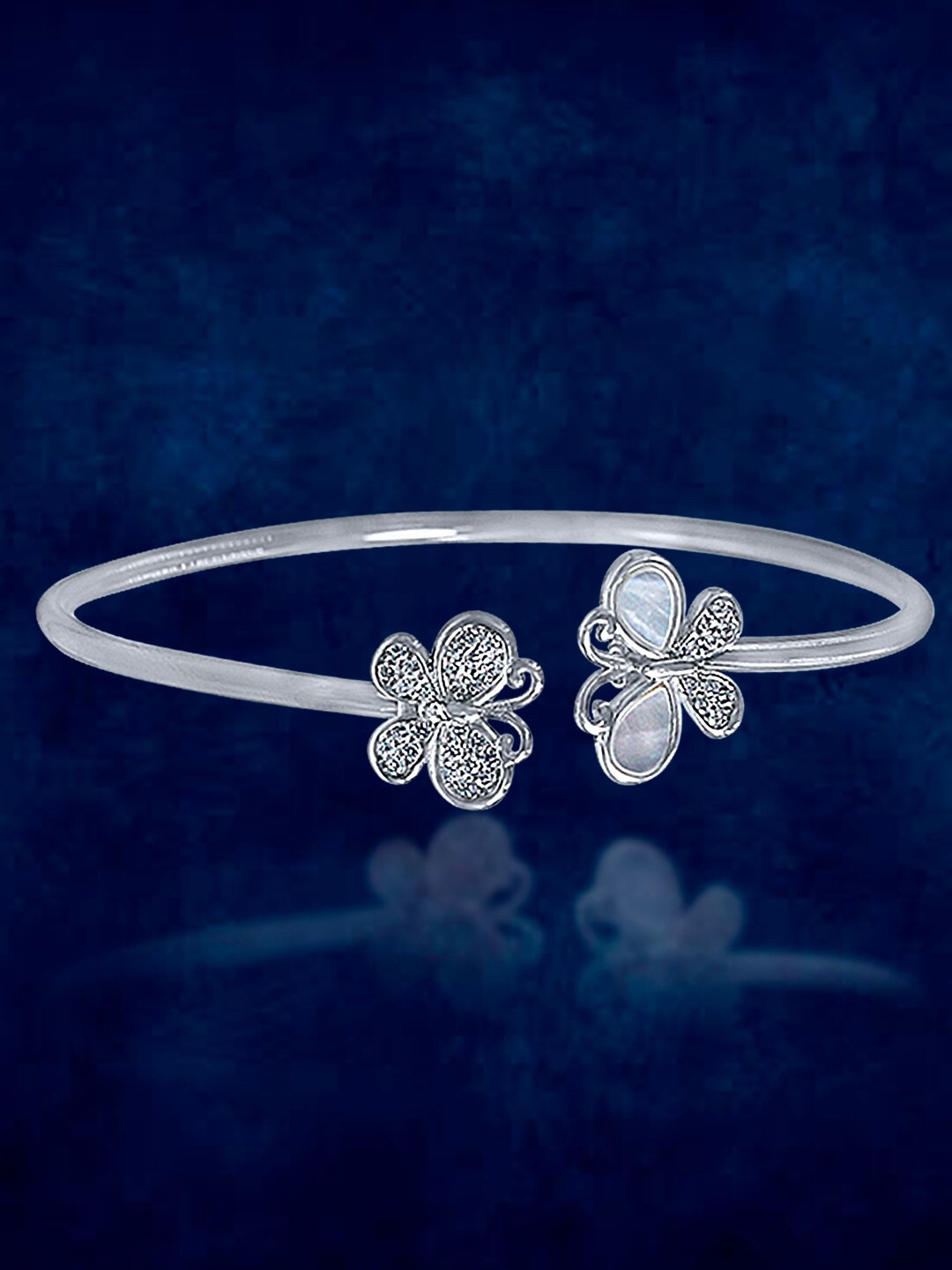 

Taraash Silver-Plated 925 Sterling Silver American Diamond-Studded Bangle