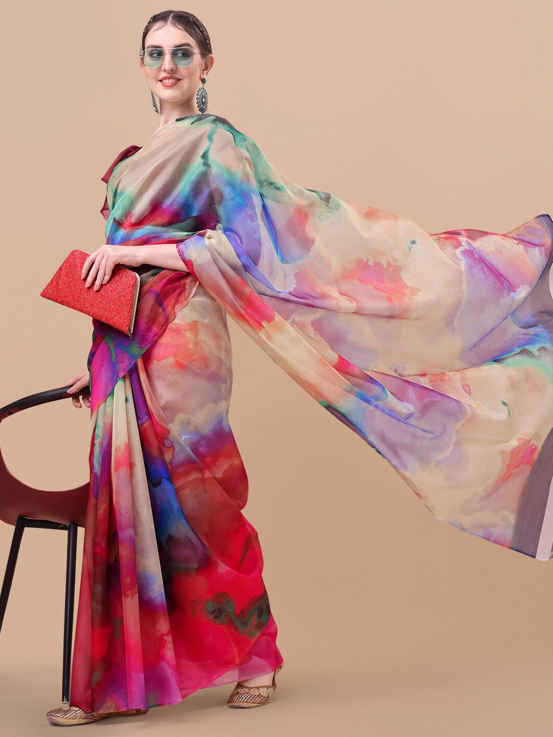 

Sangria Abstract Printed Saree, Beige