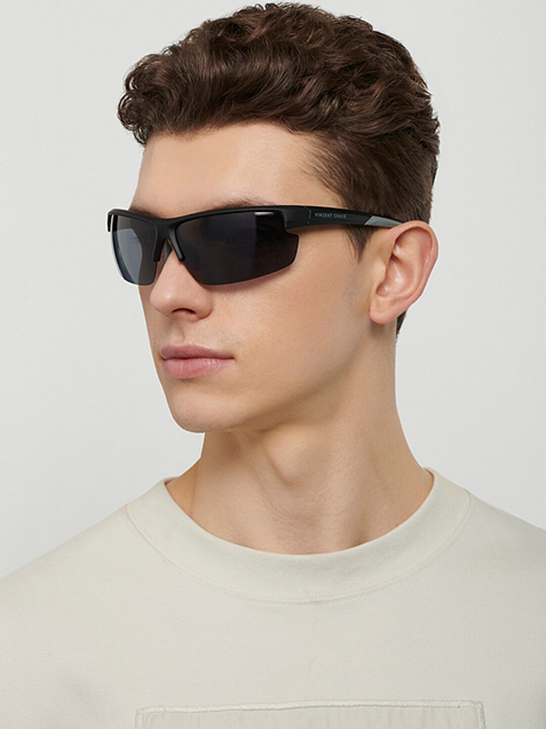 

Vincent Chase Lens & Wayfarer Sunglasses with Polarised and UV Protected Lens149108, Grey