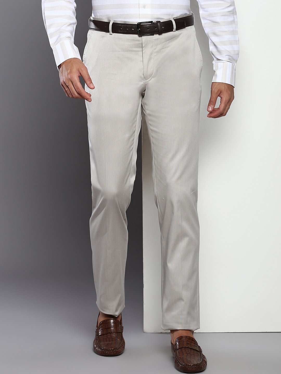 

Tommy Hilfiger Men Mid Rise Formal Trousers, Beige