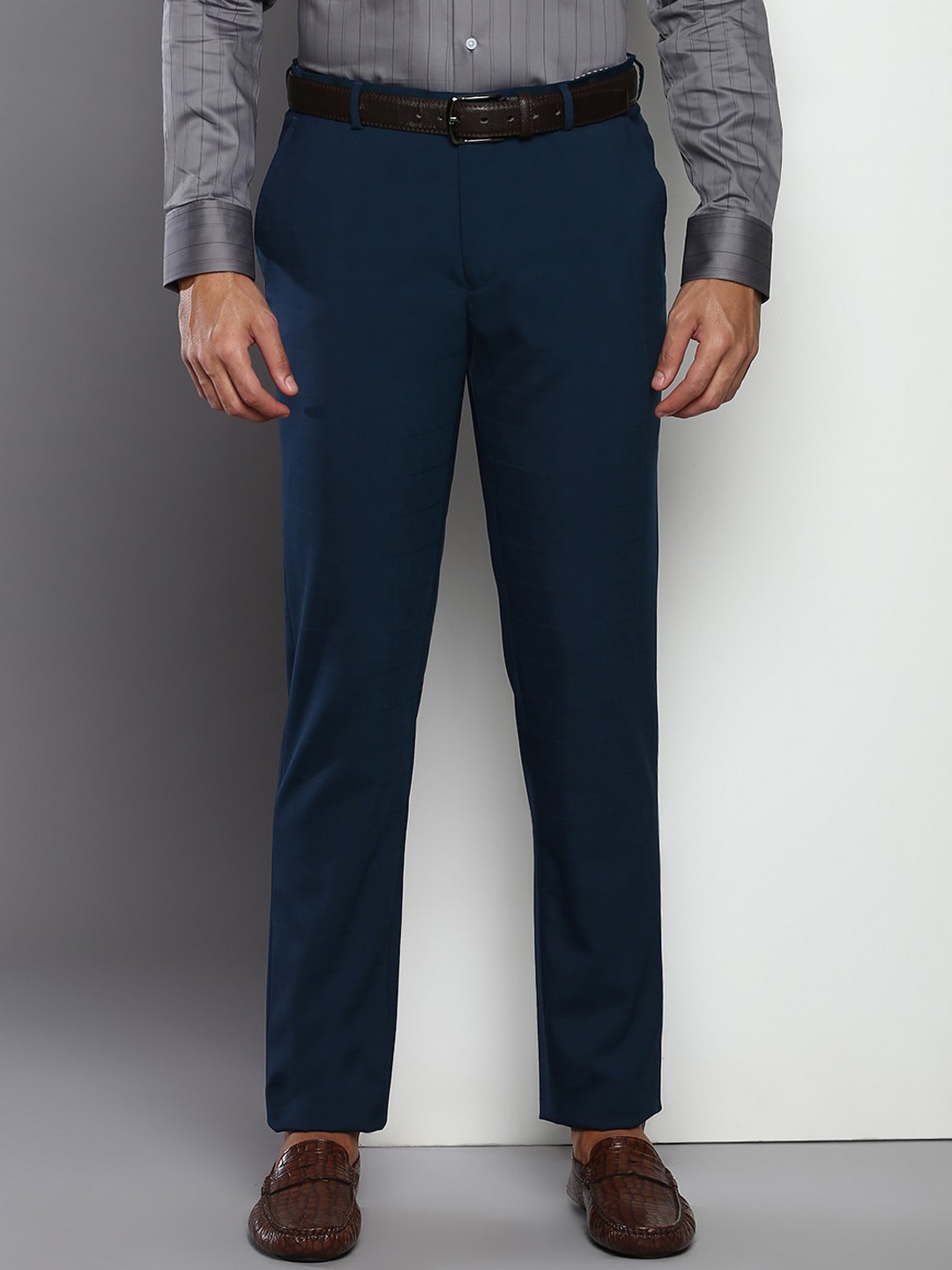 

Tommy Hilfiger Men Regular Fit Formal Trousers, Blue