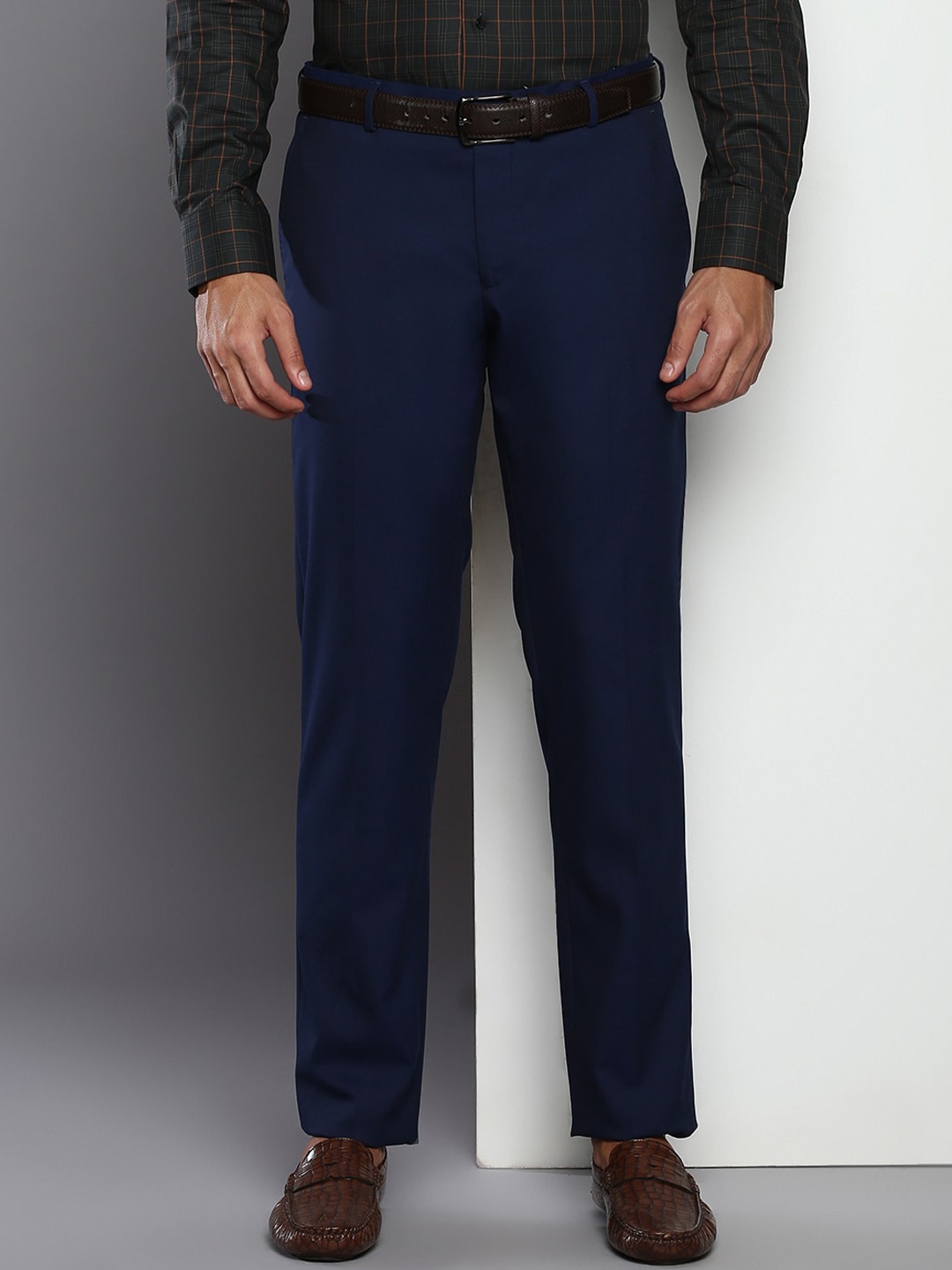 

Tommy Hilfiger Men Mid Rise Formal Trousers, Navy blue