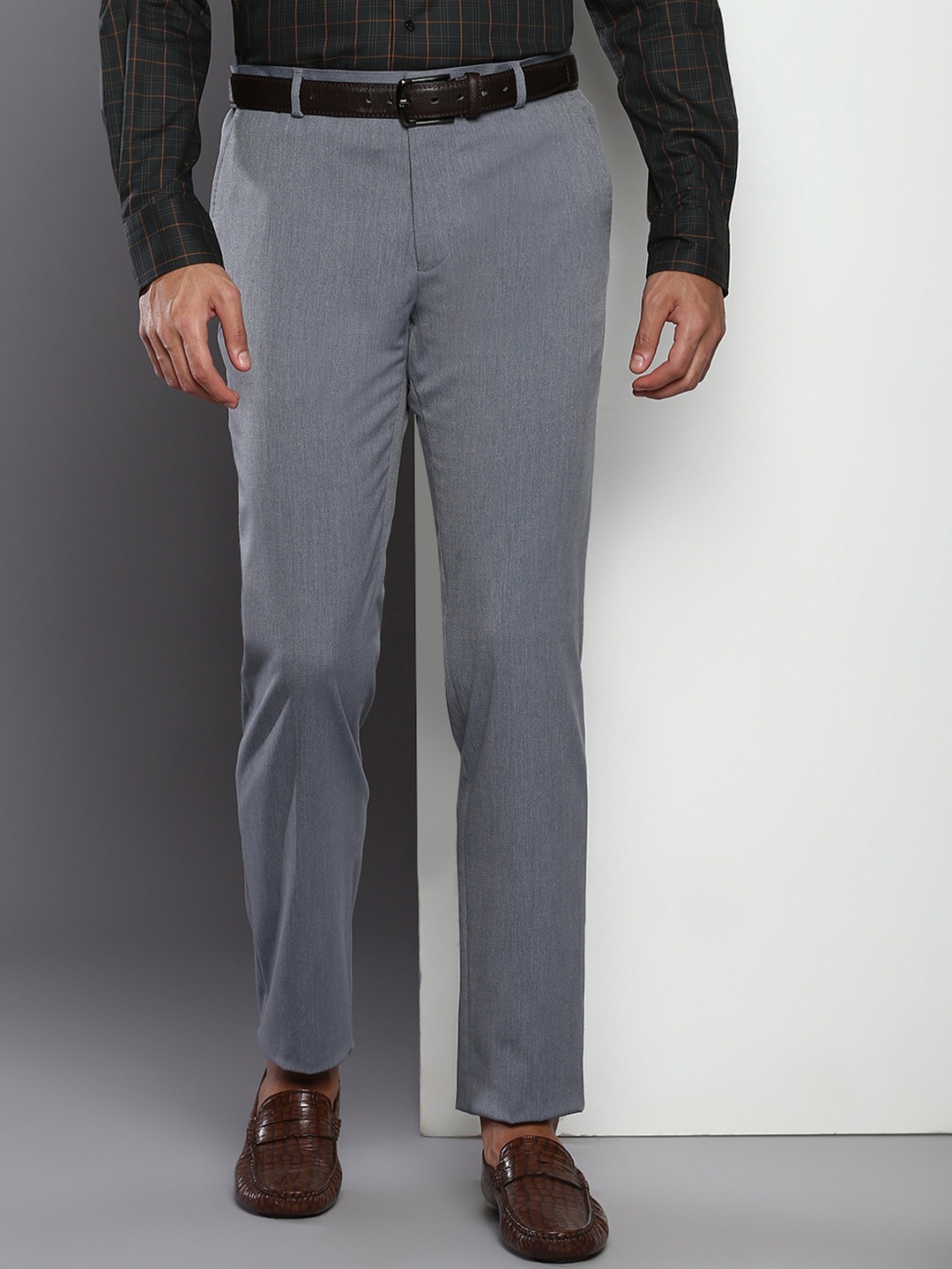 

Tommy Hilfiger Men Mid Rise Formal Trousers, Grey