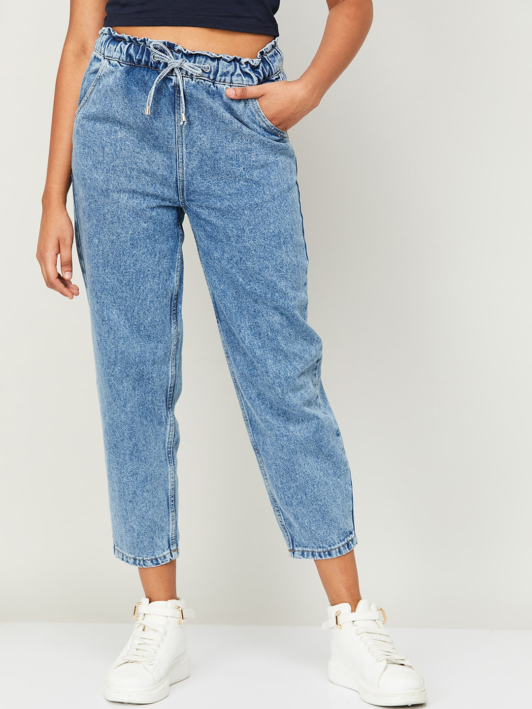 

Ginger by Lifestyle Women Mid-Rise Heavy Fade Pure Cotton Jeans, Blue