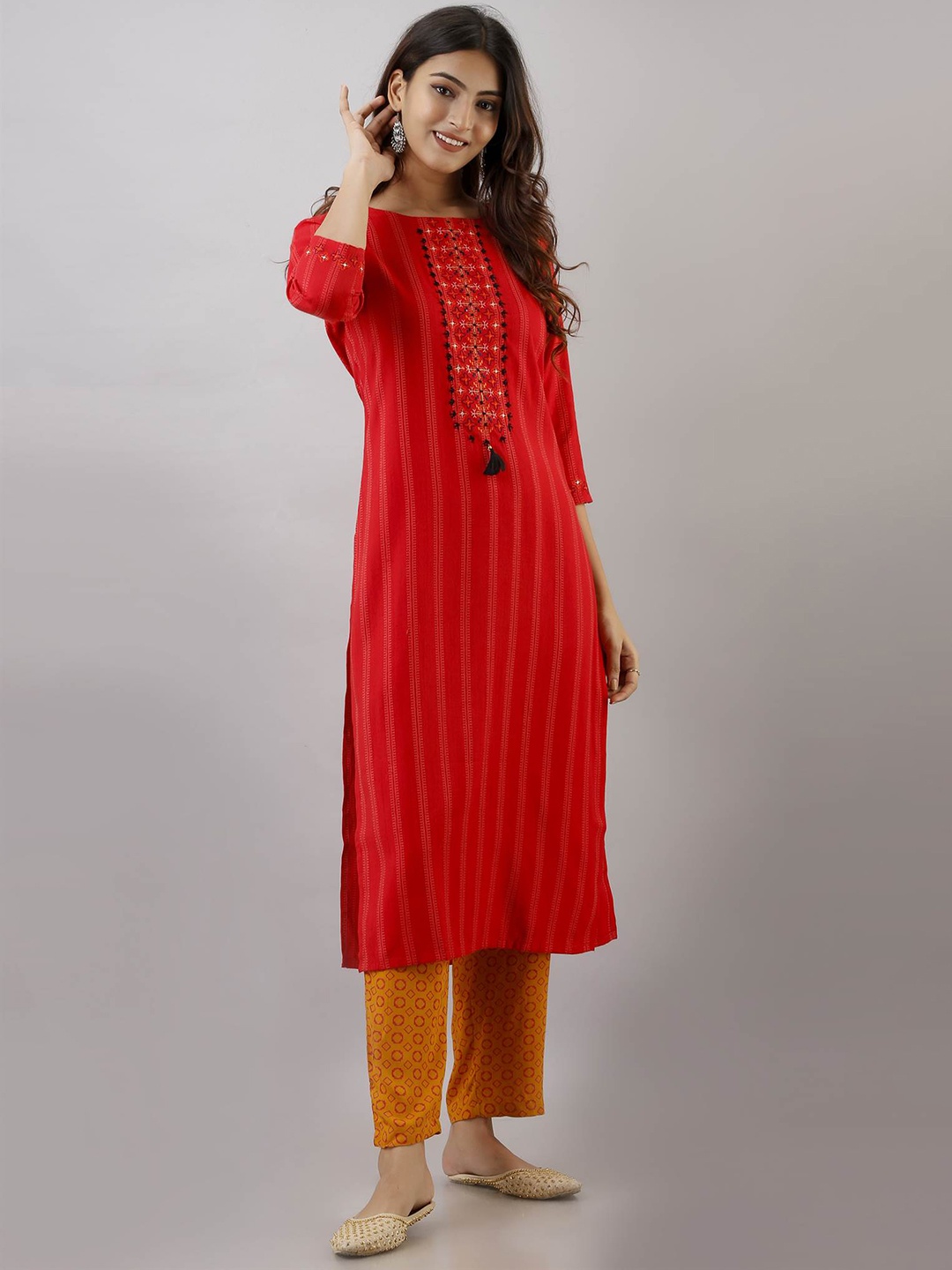 

Spera Striped Embroidered Kantha Work Kurta With Trousers, Red