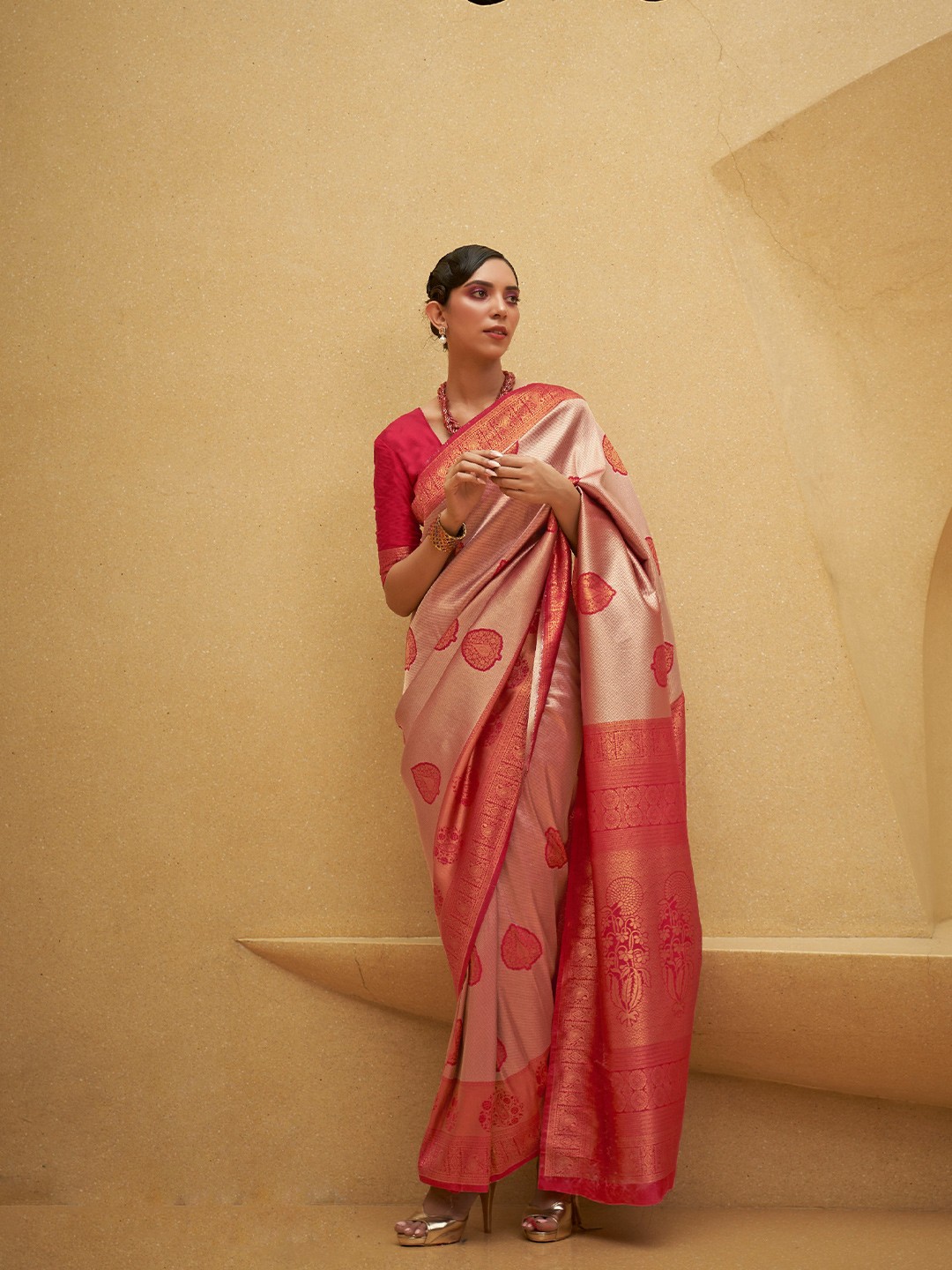 

Mitera Ethnic Woven Design Zari Saree, Red