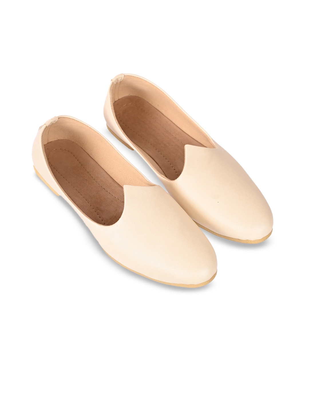 

Aristitch Men Slip-On Mojaris, Cream