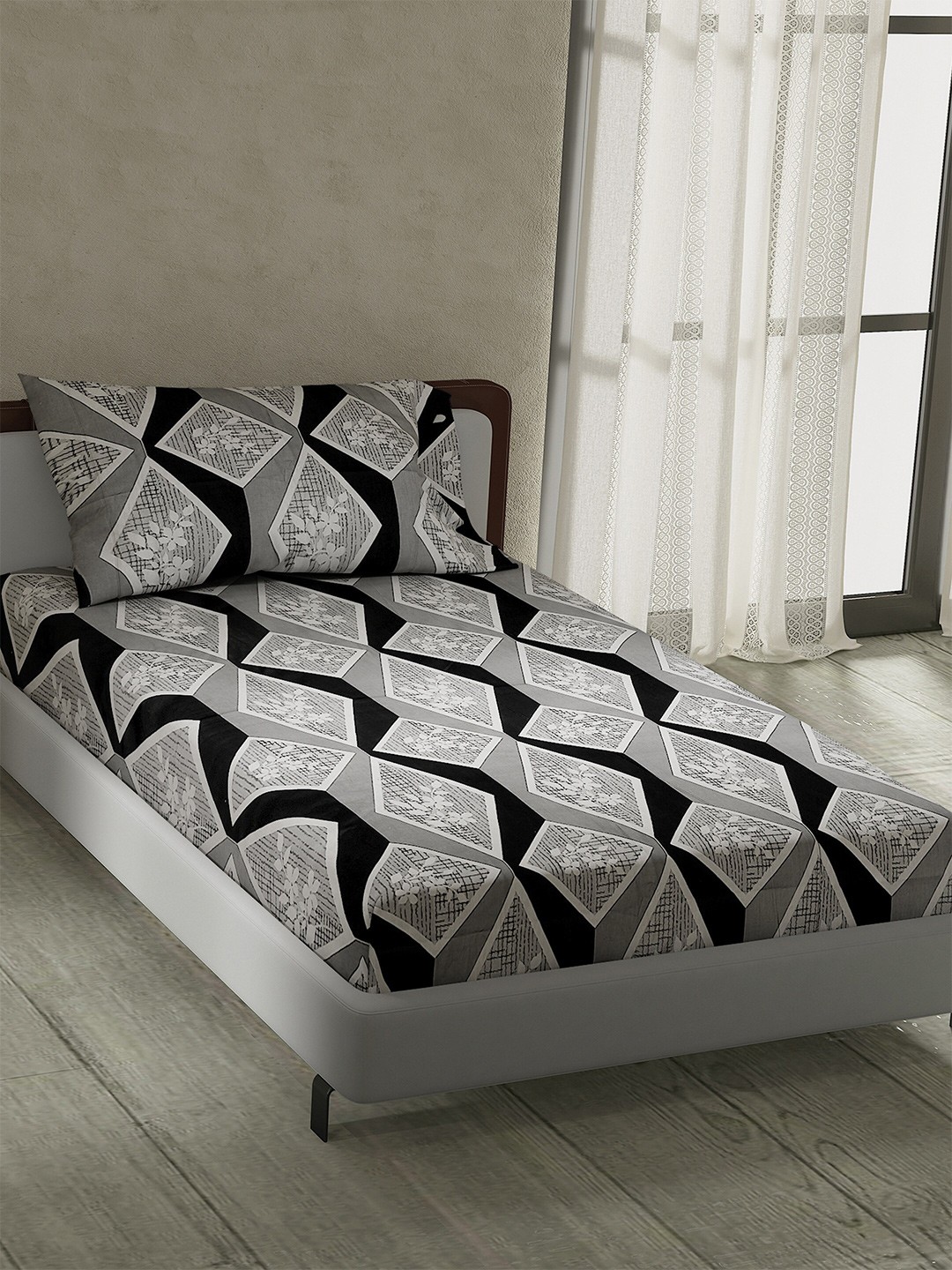 

LABHAM Retro Grey & Black Geometric 180 TC Pure Cotton Single Bedsheet & Pillow Cover