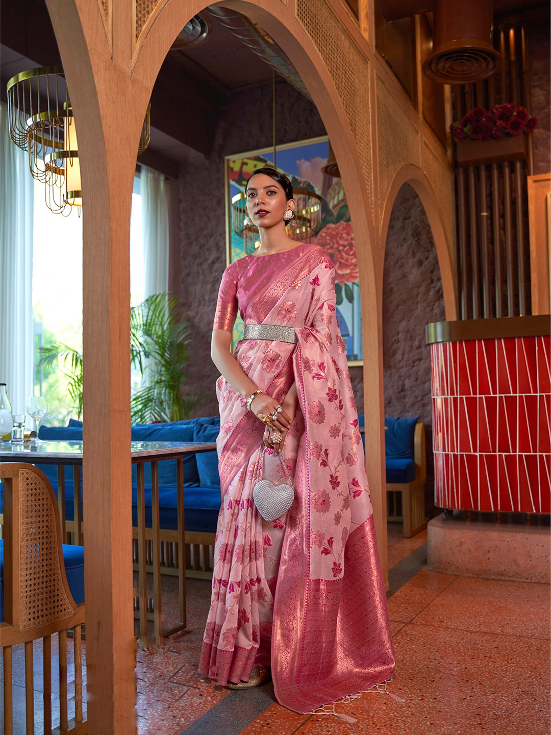 

Mitera Floral Woven Design Zari Saree, Pink