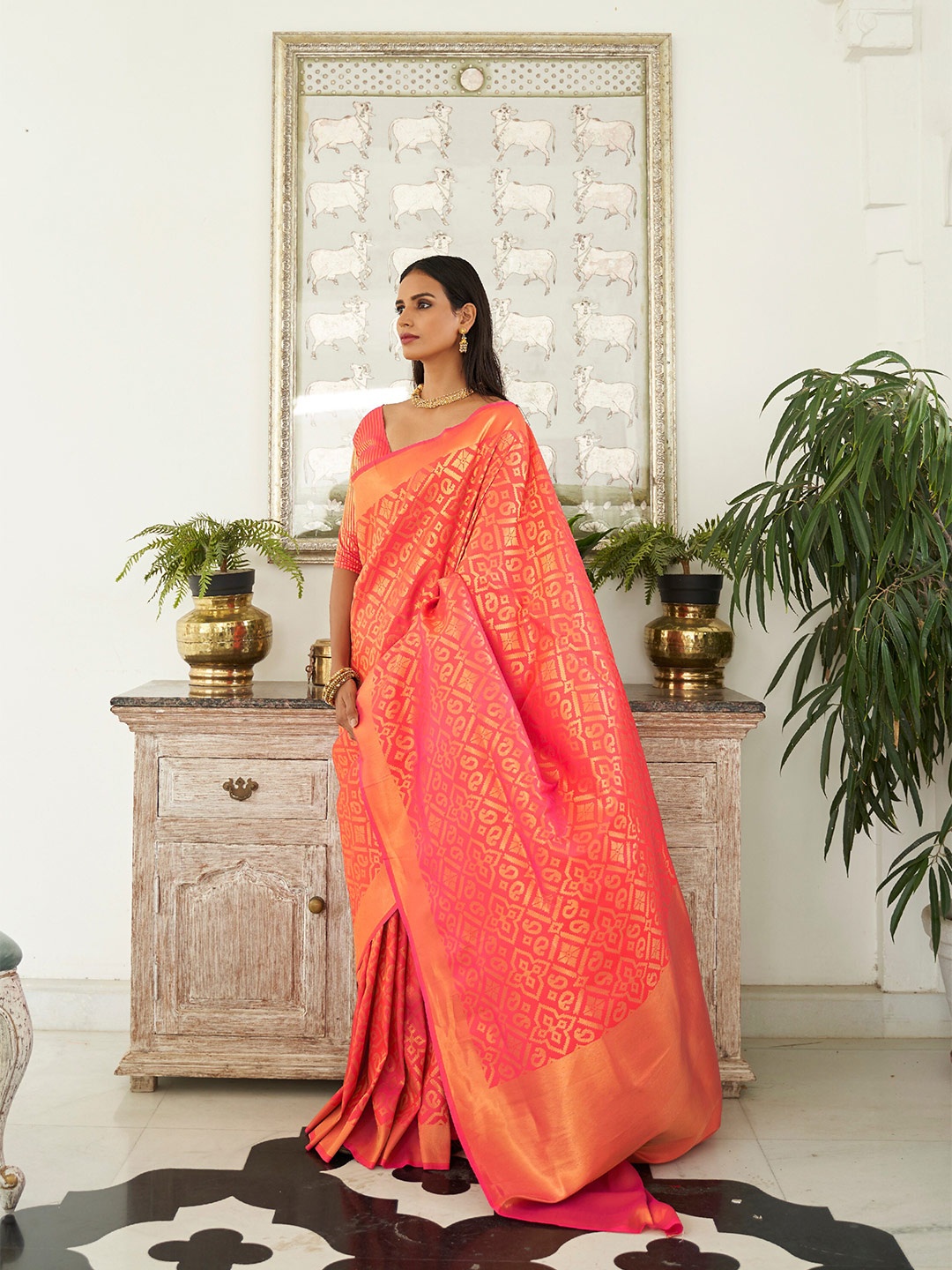 

Mitera Ethnic Motifs Woven Design Zari Saree, Coral