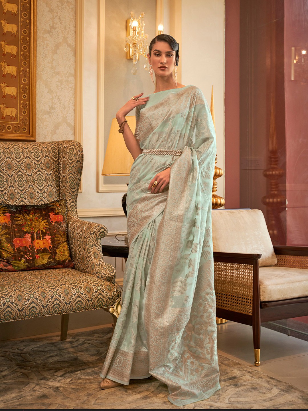 

Mitera Ethnic Motifs Woven Design Zari Saree, Green