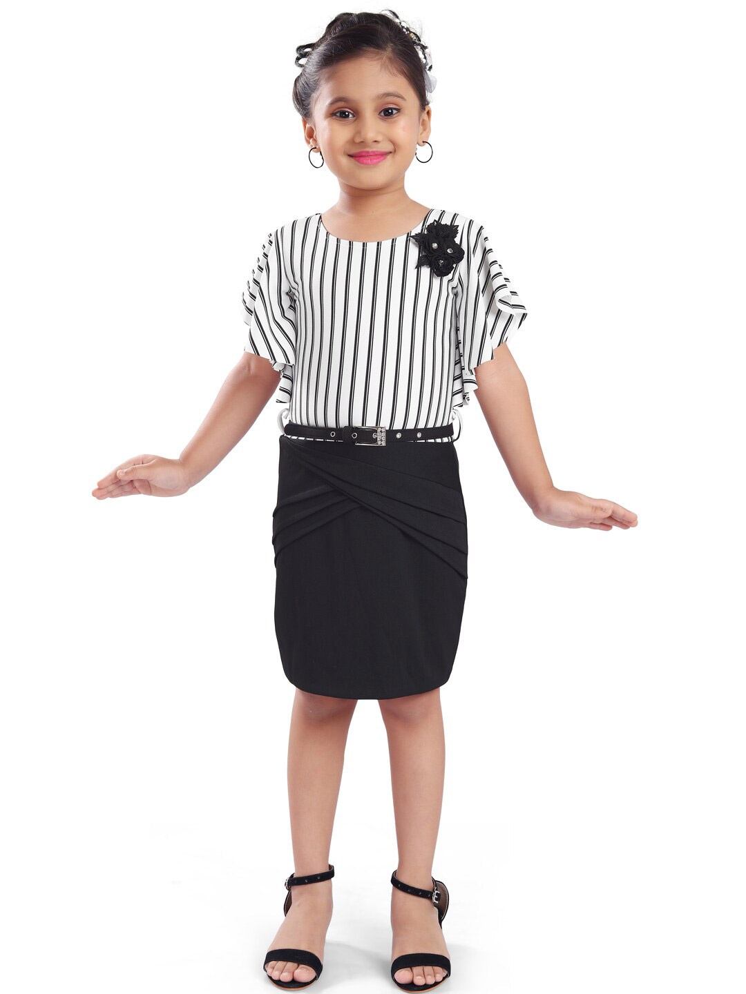 

Wish Karo Girls Striped Cotton Sheath Dress With Belt, White