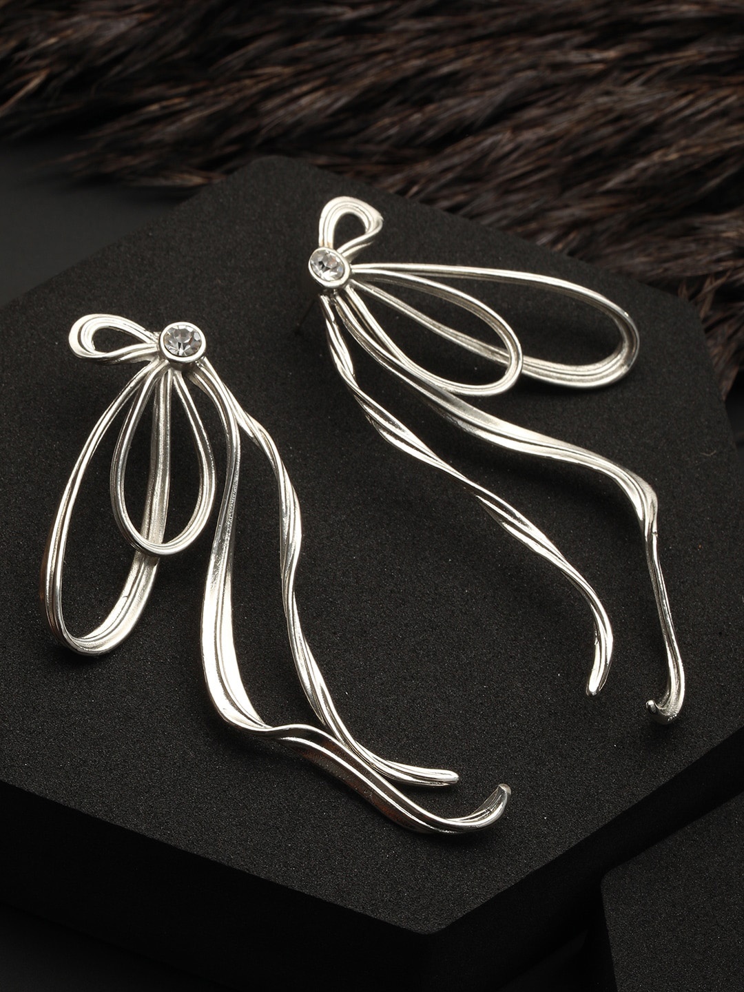 

PRITA BY PRIYAASI Silver-Plated Contemporary Drop Earrings