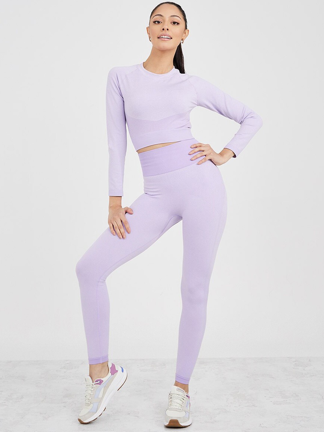 

Styli Women Seamless Tonal Jacquard Effect High Rise Tracksuit, Lavender