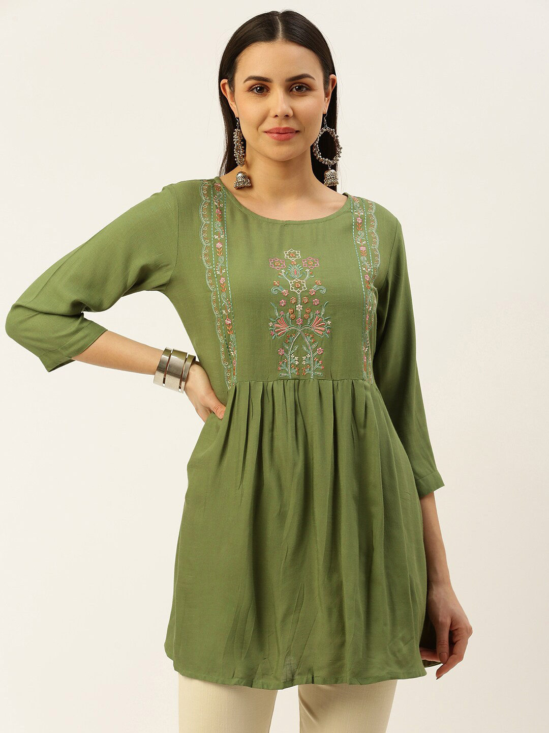 

RACHNA Ethnic Motifs Embroidered Thread Work Kurti, Green