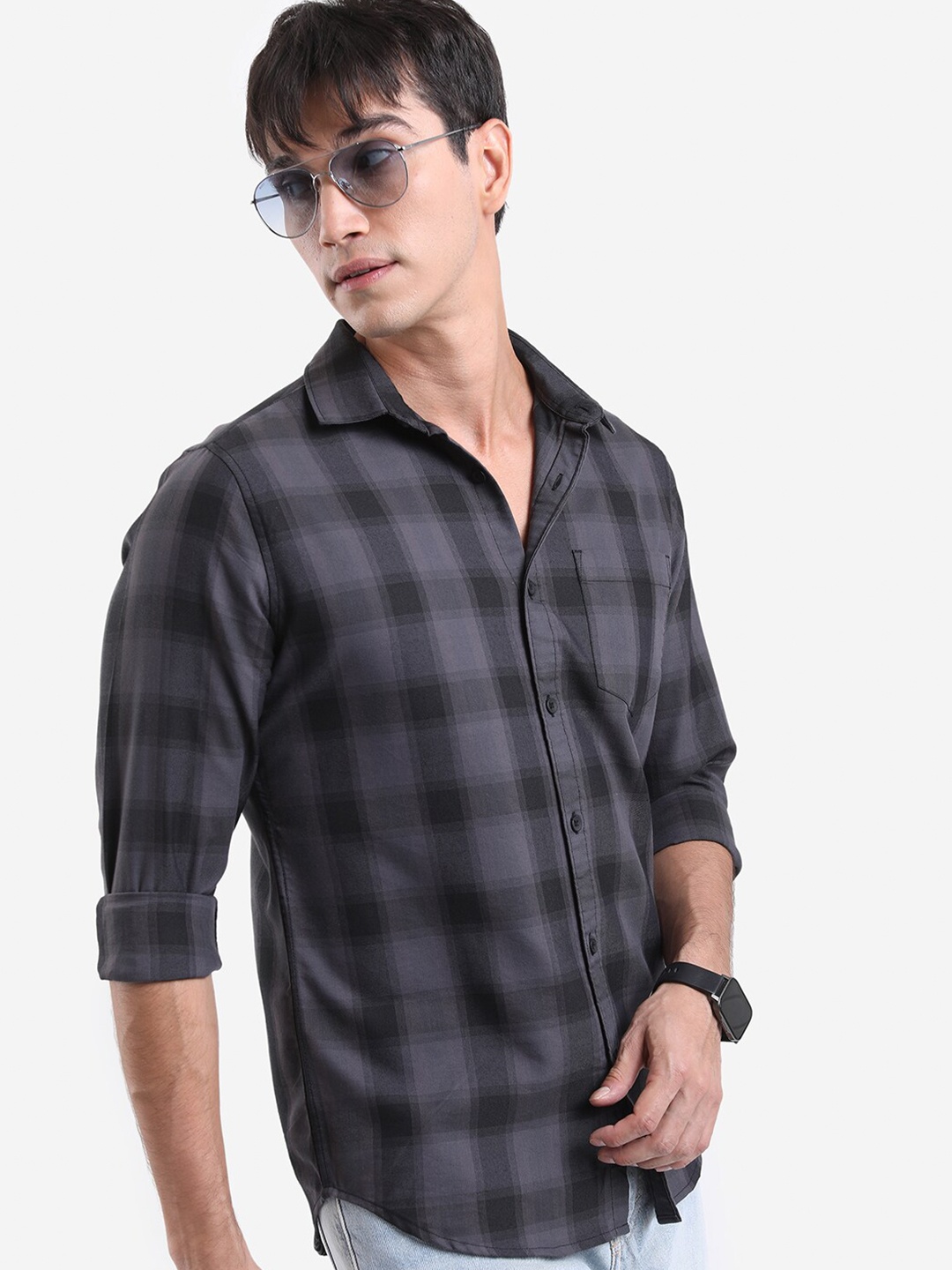 

HIGHLANDER Grey & Black Checked Long Sleeves Slim Fit Casual Shirt