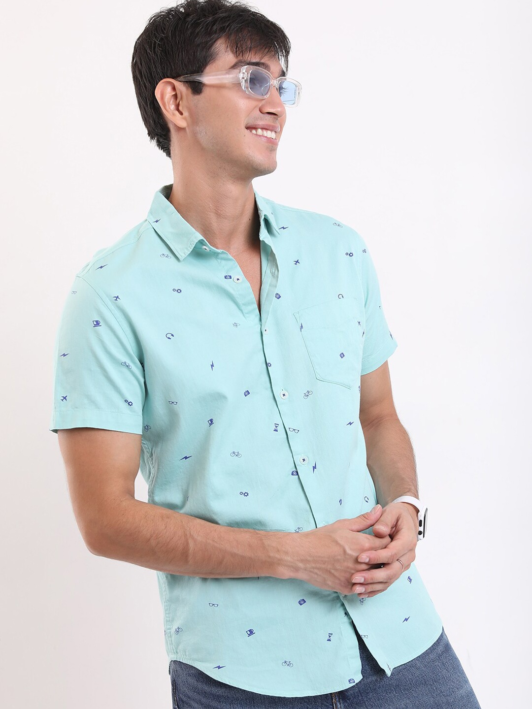 

HIGHLANDER Conversational Printed Cotton Slim Fit Casual Shirt, Sea green