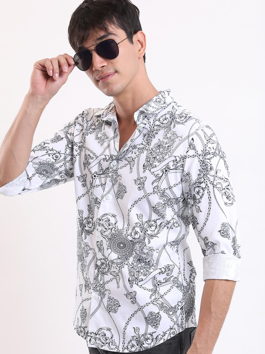 

HIGHLANDER Ethnic Motifs Printed Cotton Slim Fit Casual Shirt, White