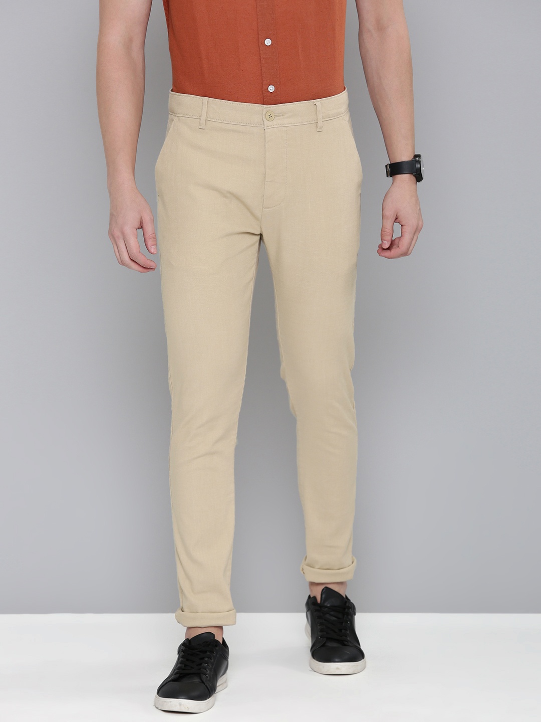 

Levis Men Slim Tapered Fit Trousers, Beige