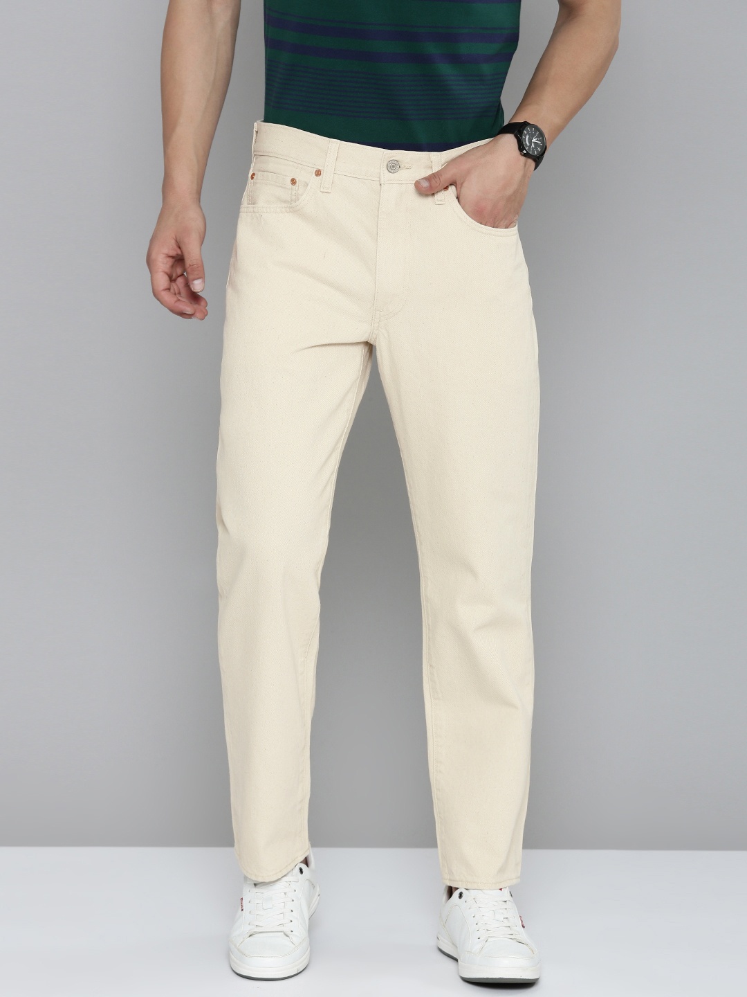 

Levis Men Pure Cotton Relaxed Fit Jeans, Cream