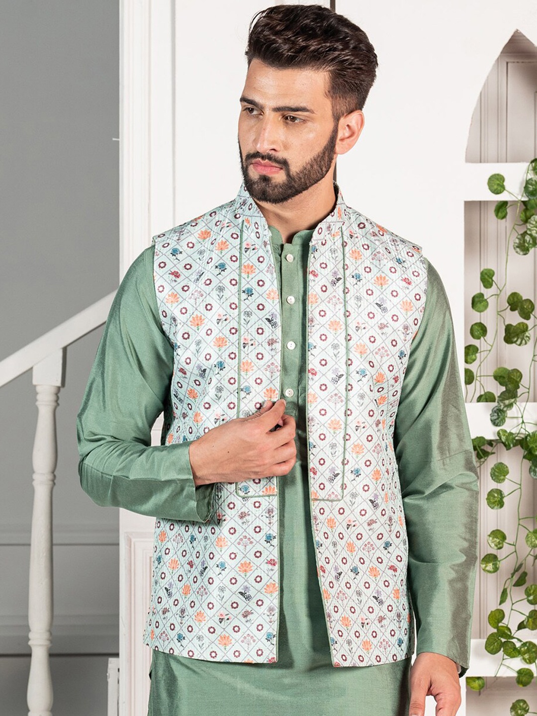 

KISAH Men Printed Mandarin Collar Woven Open Front Nehru Jacket, Green