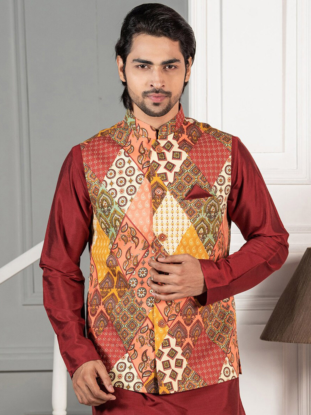 

KISAH Printed Mandarin Collar Woven Nehru Jacket With Pocket Square, Red