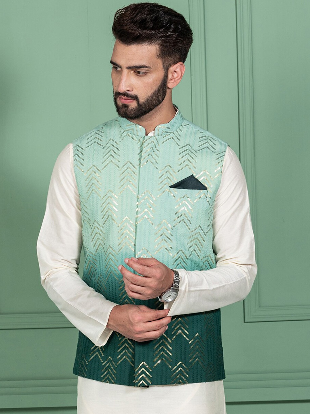 

KISAH Men Ombre Zari Regular Fit Nehru Jacket, Green