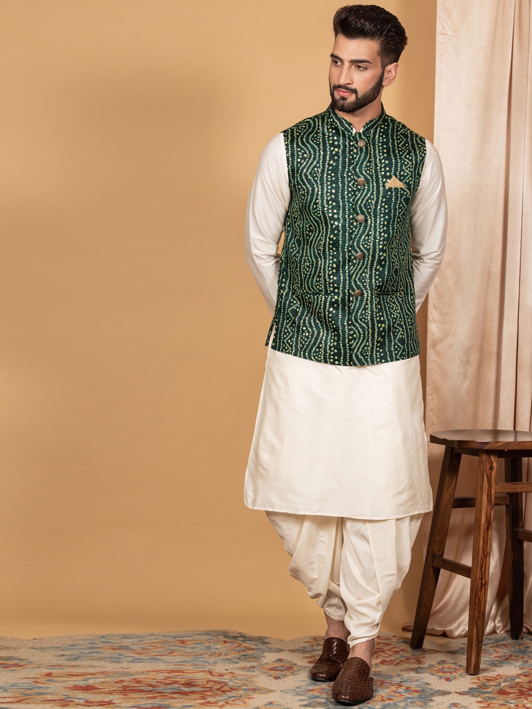 

KISAH Mandarin Collar Kurta with Dhoti Pants & Nehru Jacket, Off white