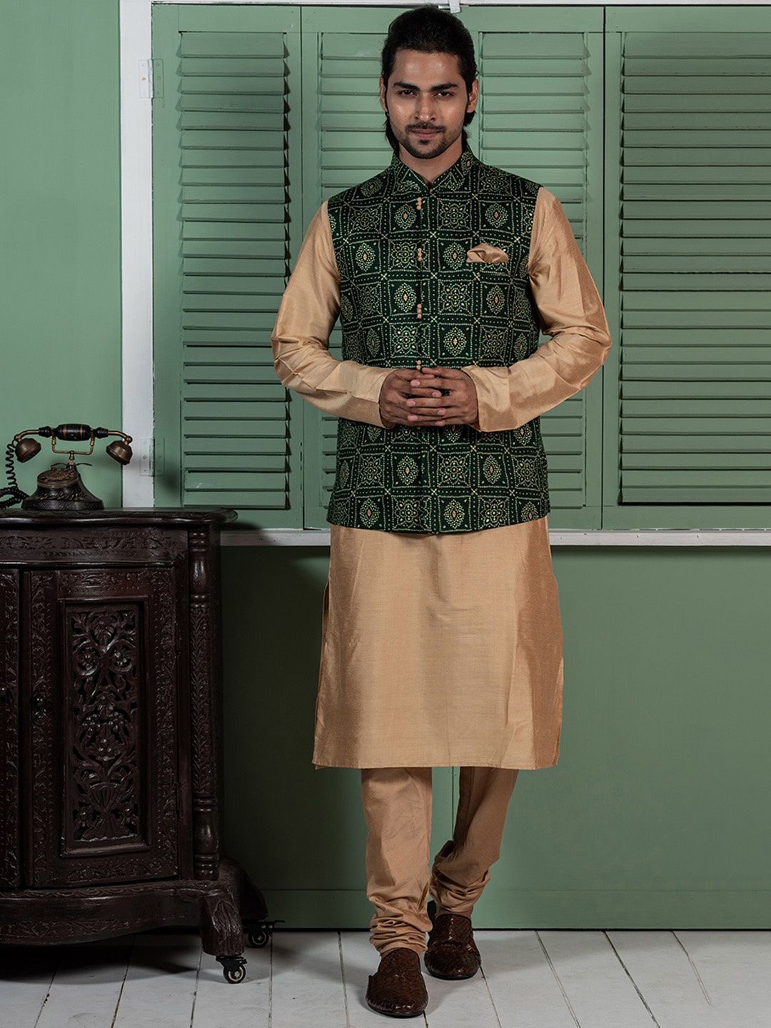 

KISAH Mandarin Collar Kurta with Churidar & Nehru Jacket, Gold