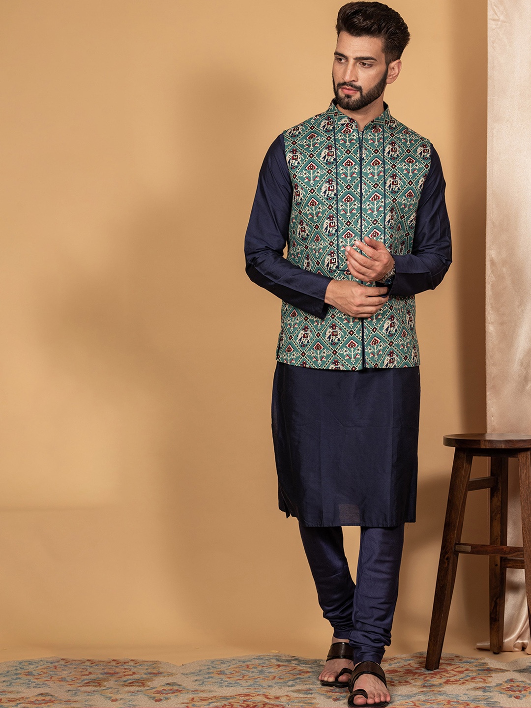 

KISAH Mandarin Collar Kurta with Churidar & Nehru Jacket, Navy blue