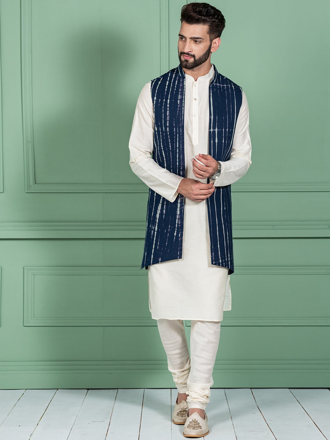 

KISAH Mandarin Collar Kurta with Churidar & Jacket, Navy blue