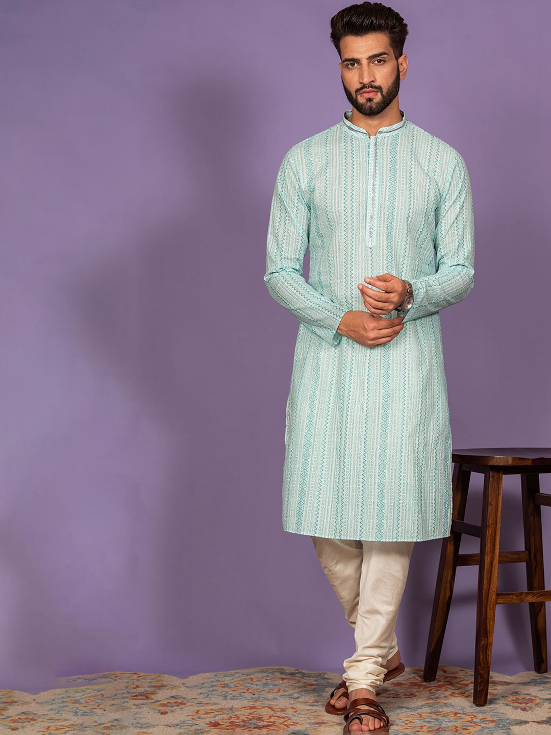 

KISAH Geometric Printed Mandarin Collar Regular Kurta With Churidar, Green