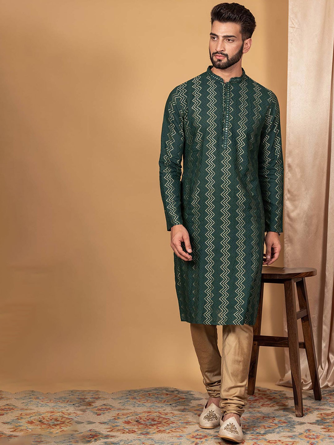 

KISAH Chevron Woven Design Mandarin Collar Regular Kurta With Churidar, Green