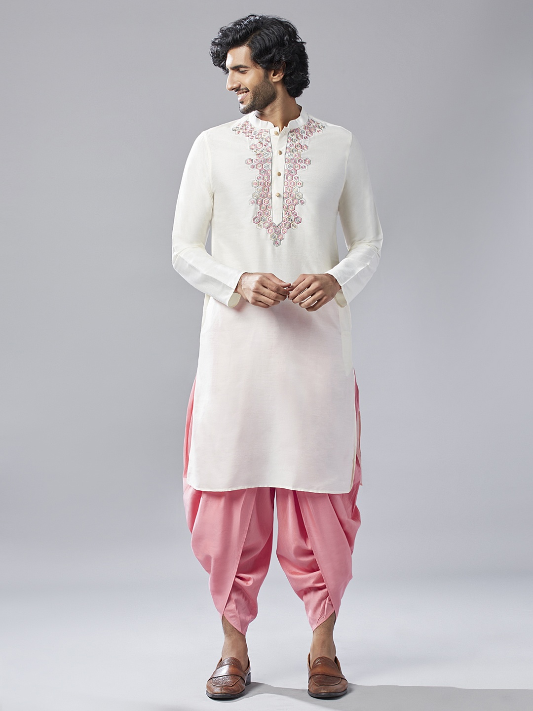 

KISAH Geometric Embroidered Mandarin Collar Kurta With Dhoti Pants, White