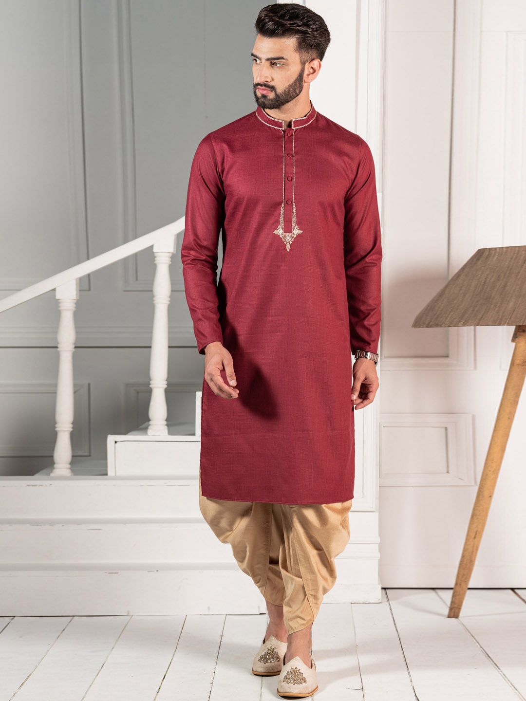 

KISAH Mandarin Collar Thread Work Kurta with Dhoti Pants Set, Maroon