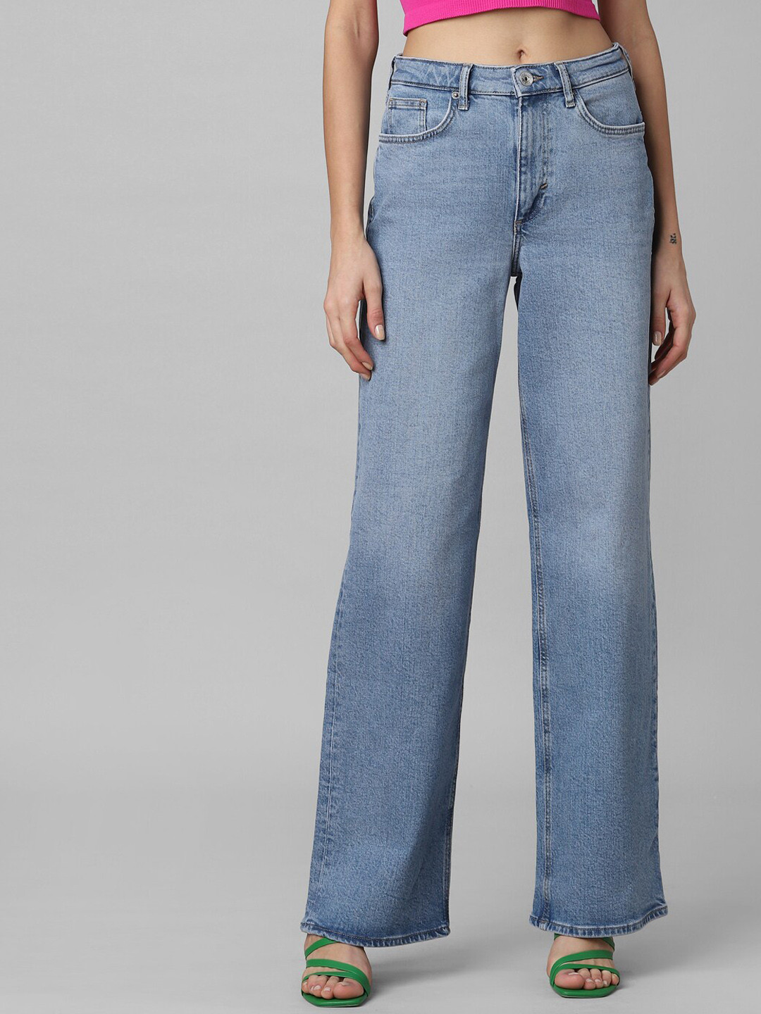 

ONLY Onljuicy Life Straight Fit High-Rise Light Fade Cotton Jeans, Blue
