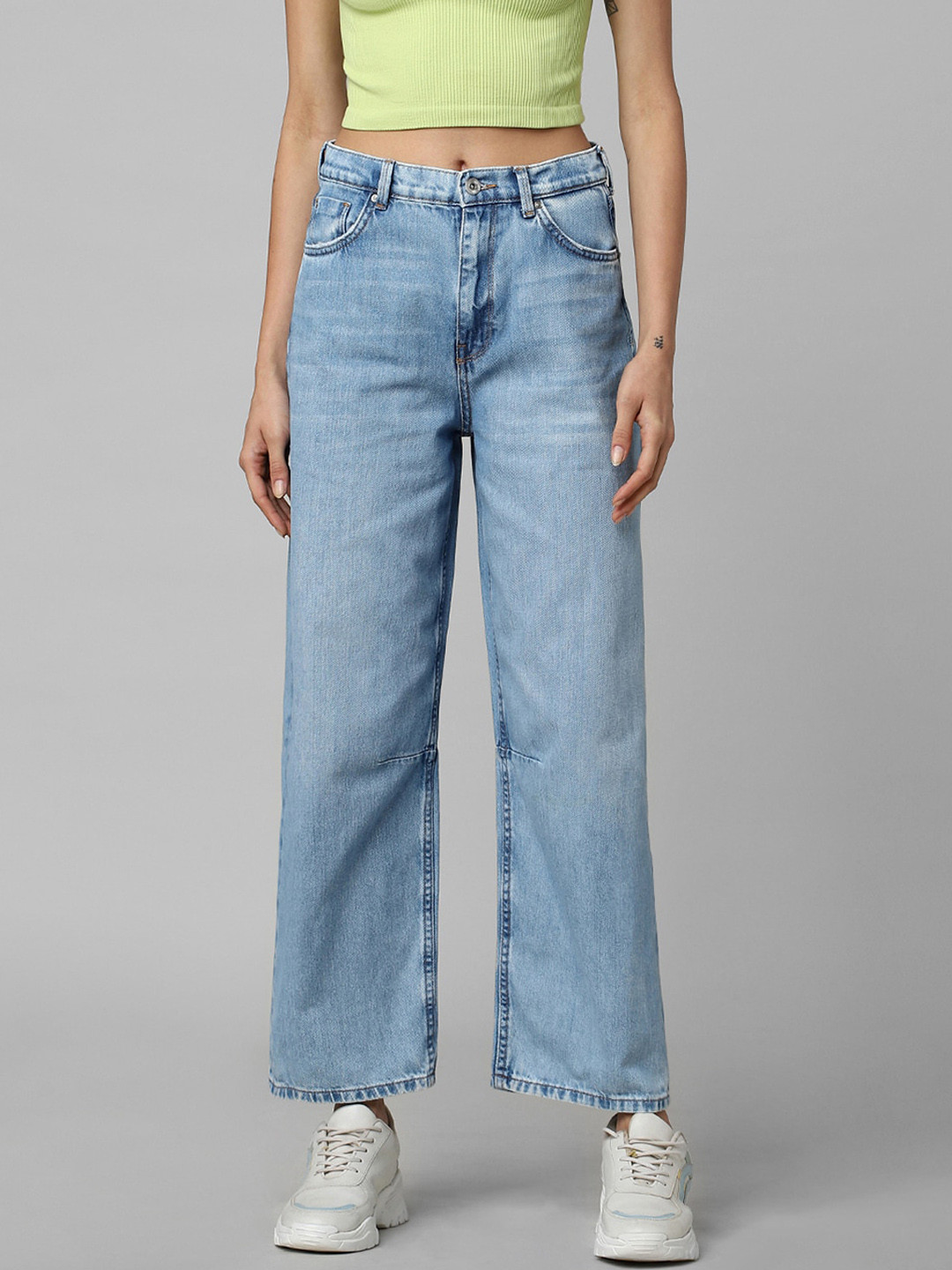 

ONLY Women Onlwiser Dixie Straight Fit High-Rise Light Fade Cotton Jeans, Blue