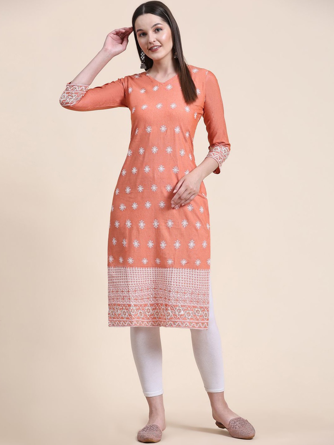 

VAIRAGEE Ethnic Motifs Embroiderd V-Neck Pure Cotton Kurta, Orange