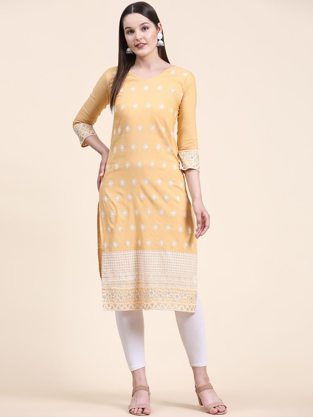 

VAIRAGEE Floral Embroidered V-Neck Straight Kurta, Yellow