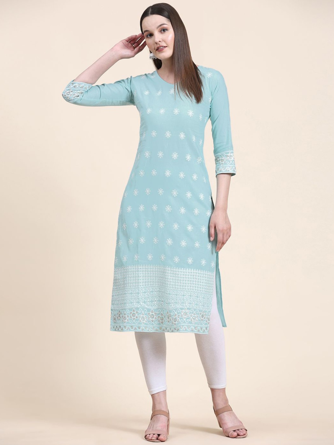 

VAIRAGEE Ethnic Motifs Embroiderd V-Neck Pure Cotton Kurta, Turquoise blue