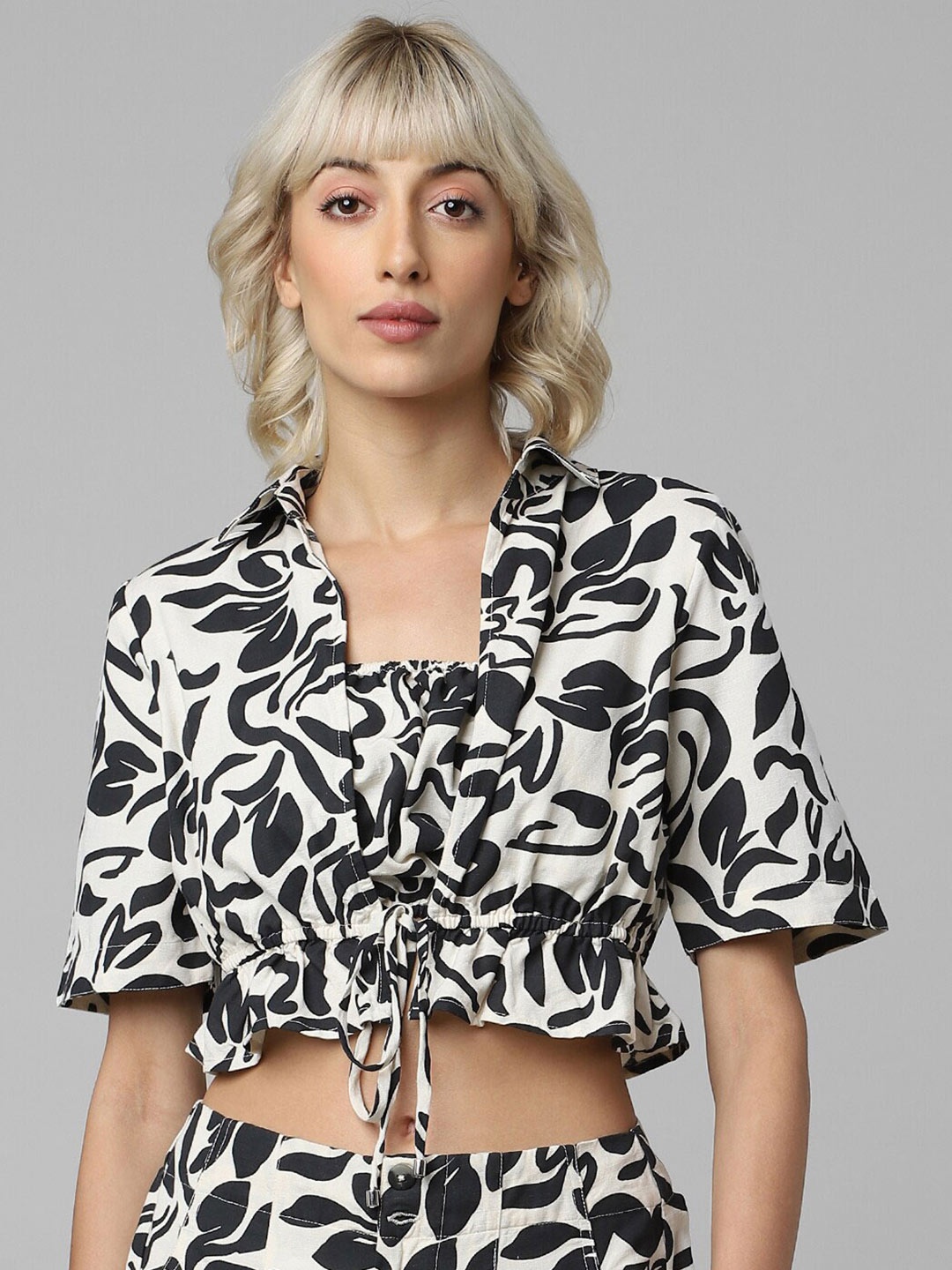 

ONLY Print Flared Sleeve Layered Cinched Waist Crop Top, Off white