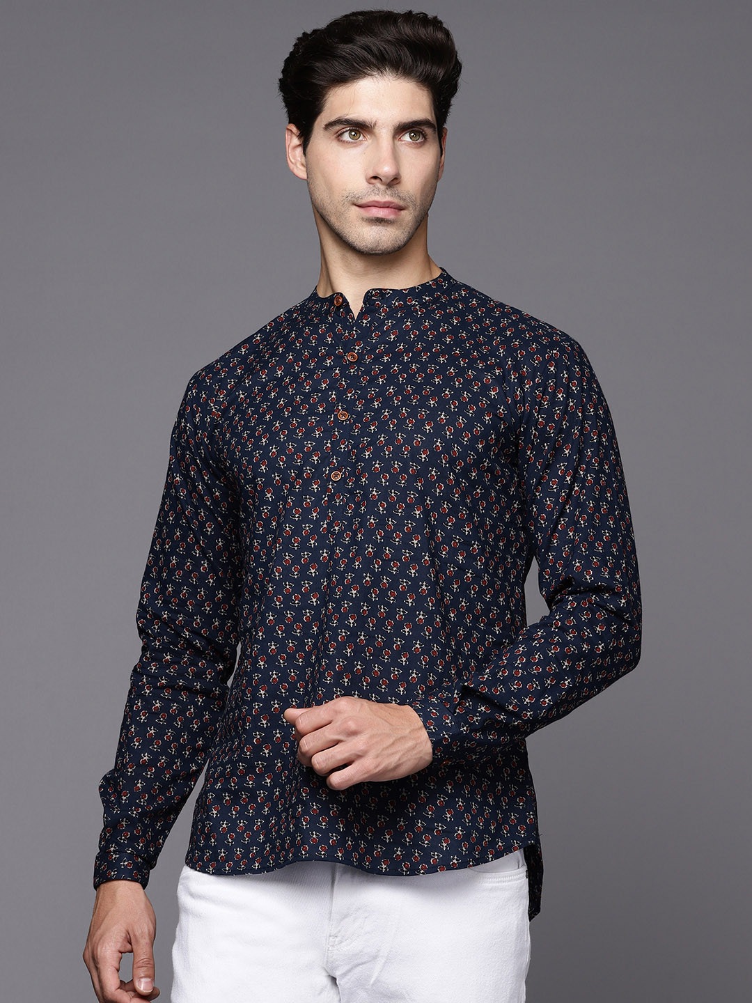 

Indo Era Men Ethnic Motifs Printed Pure Cotton Kurta, Navy blue