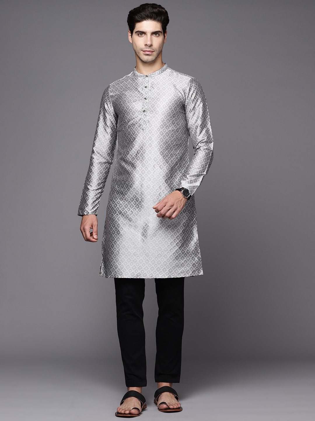 

Indo Era Men Geometric Thread Work Kurta, Grey